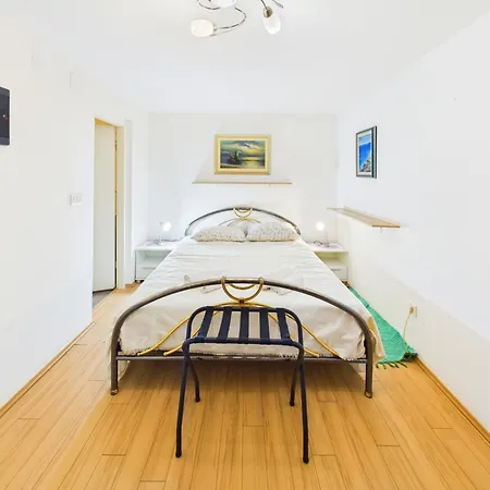 Sandro Apartamento